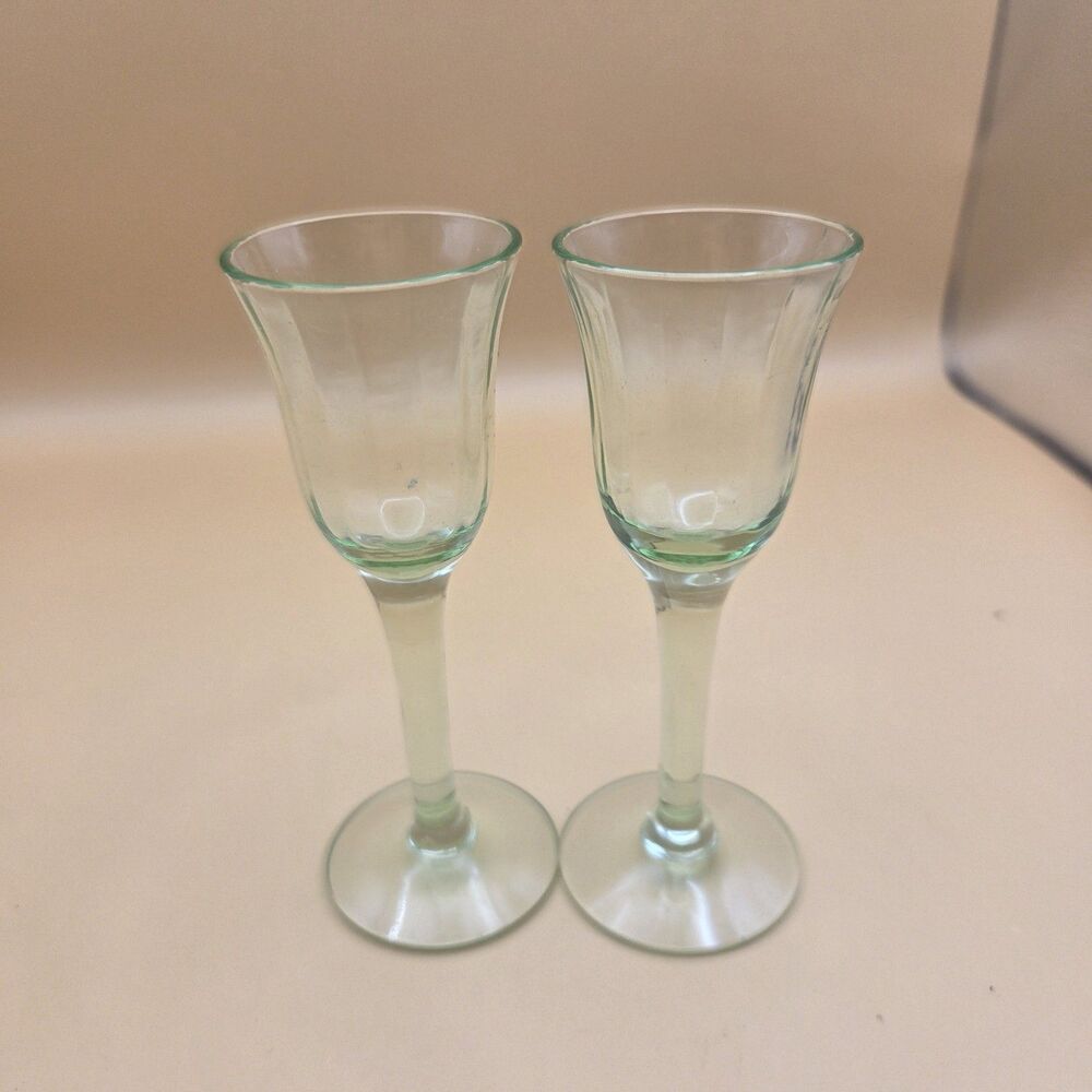 VTG Uranium Glass Liqueur Cordial Goblets Green Glow Set 2 - Picture 2 of 8